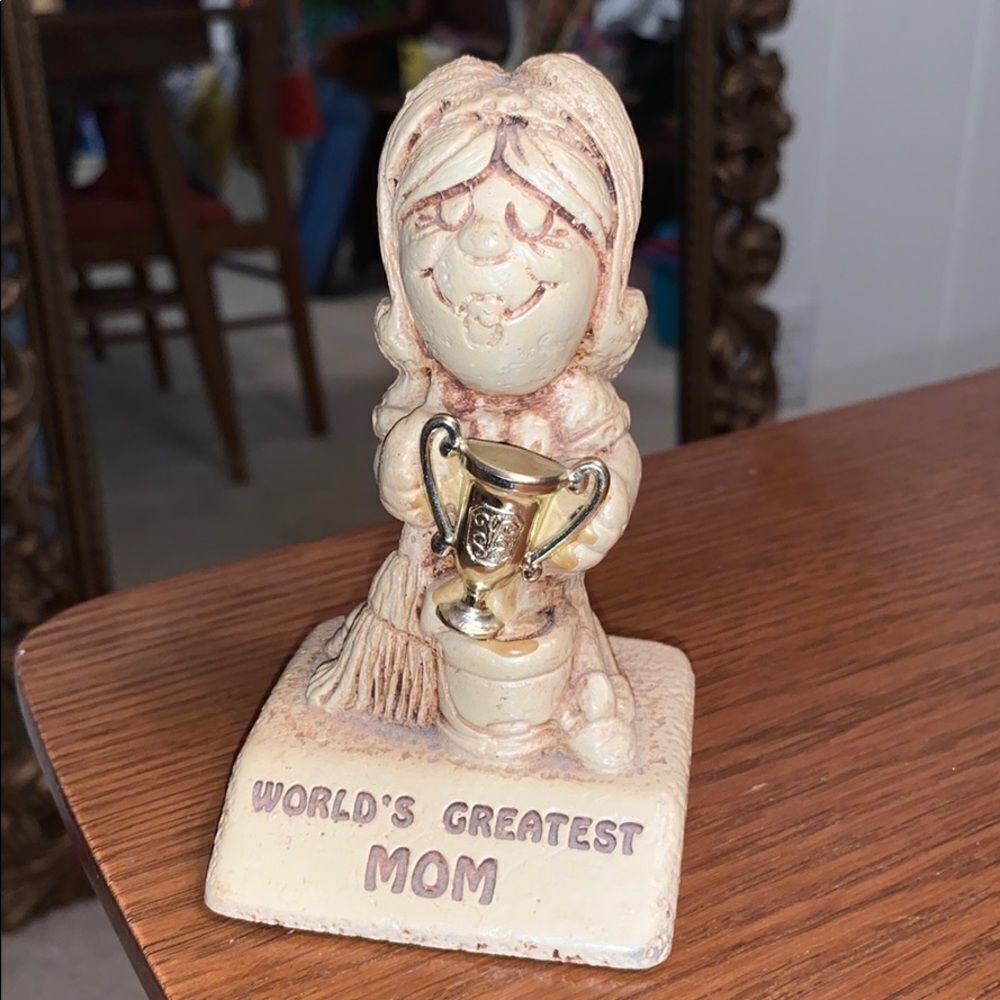 Vtg Paula 1970 “Worlds‎ Greatest Mom” small figure